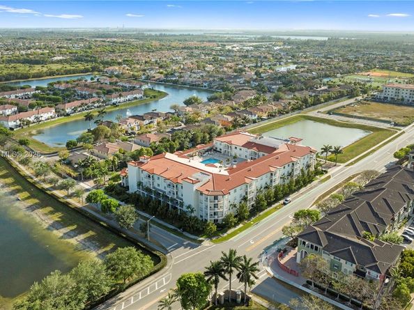 10950 NW 82nd St 415, Doral FL 33178