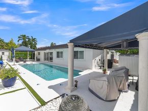 1900 SW 126th Ct, Miami FL 33175