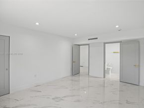 451 SW 38th Ter, Fort Lauderdale FL 33312