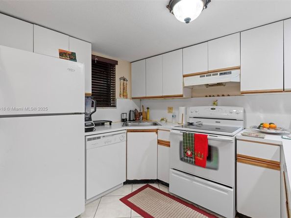 5525 W 26th Ct 202, Hialeah FL 33016