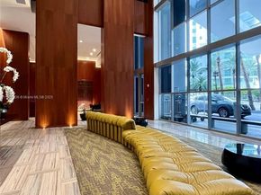 1300 Brickell Bay Dr 903, Miami FL 33131