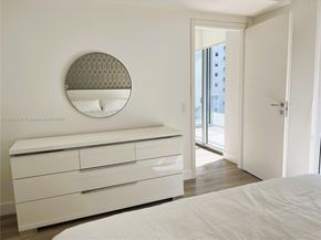 1300 Brickell Bay Dr 903, Miami FL 33131
