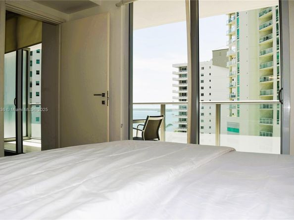1300 Brickell Bay Dr 903, Miami FL 33131