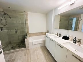 1300 Brickell Bay Dr 903, Miami FL 33131