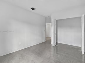 11244 NW 58th Ter, Doral FL 33178