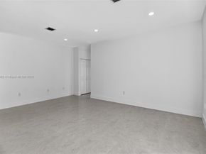 11244 NW 58th Ter, Doral FL 33178