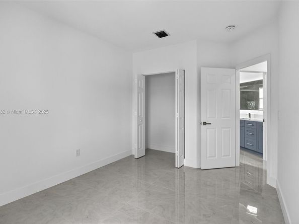 11244 NW 58th Ter, Doral FL 33178