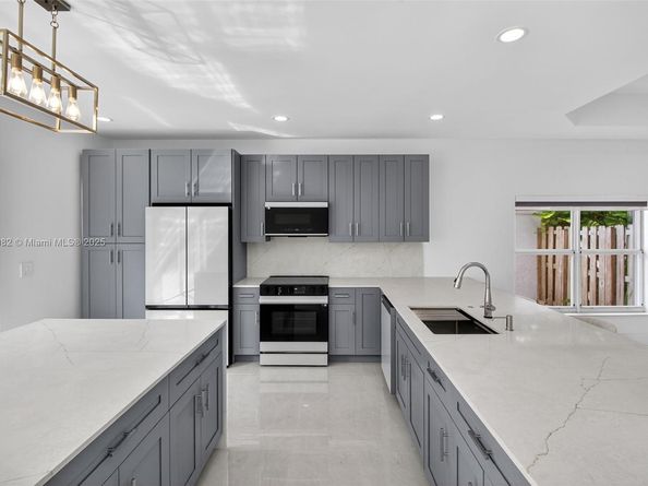 11244 NW 58th Ter, Doral FL 33178