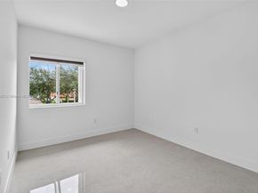 11244 NW 58th Ter, Doral FL 33178