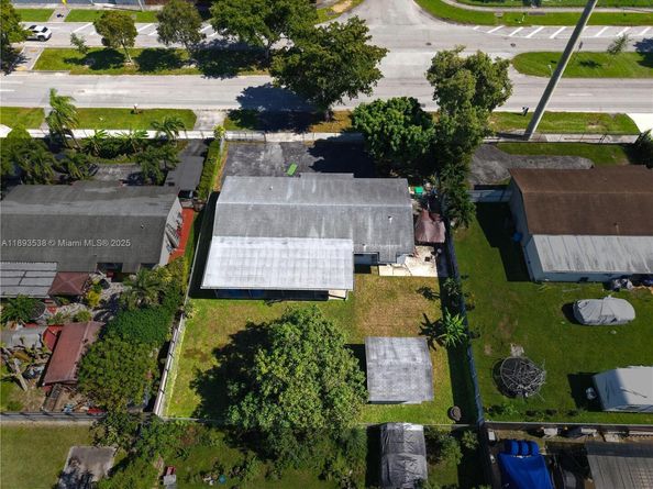 25300 SW 127th Ave, Homestead FL 33032