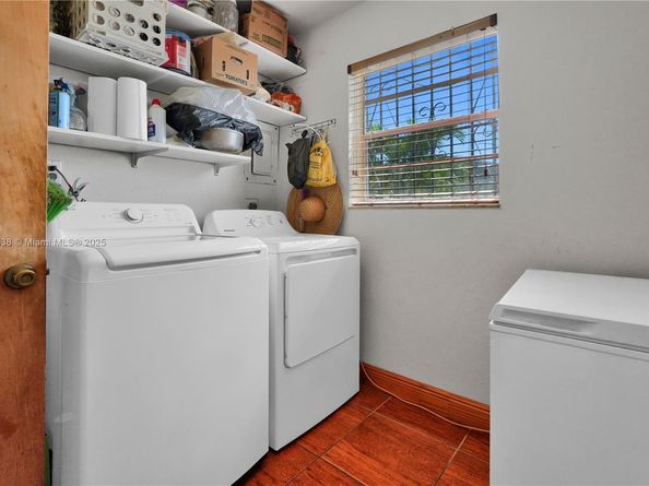 25300 SW 127th Ave, Homestead FL 33032