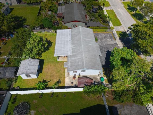 25300 SW 127th Ave, Homestead FL 33032