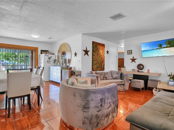 25300 SW 127th Ave, Homestead FL 33032