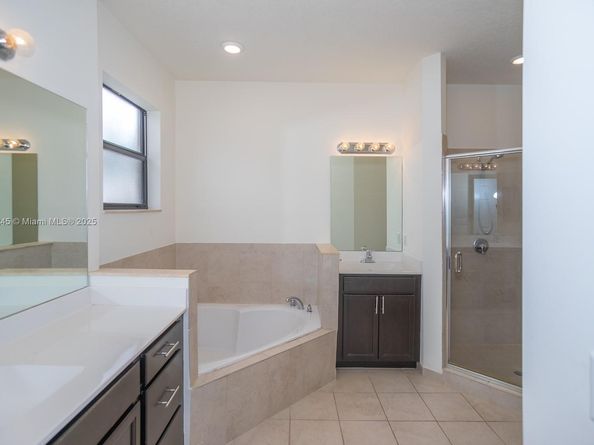 148 NE 24th Ave, Homestead FL 33033