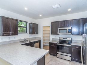 148 NE 24th Ave, Homestead FL 33033