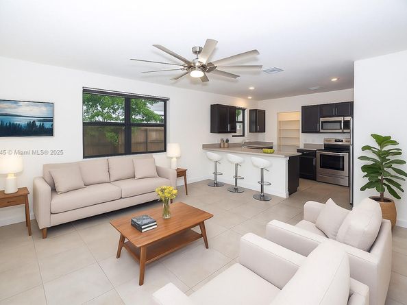 148 NE 24th Ave, Homestead FL 33033