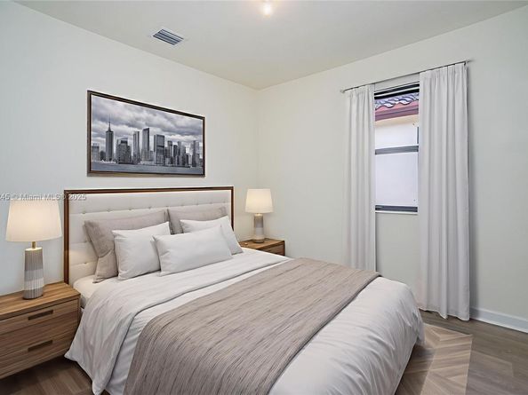 148 NE 24th Ave, Homestead FL 33033