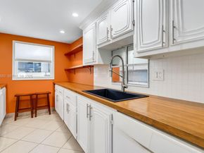 2300 SW 22nd Ave 109, Delray Beach FL 33445