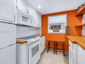 2300 SW 22nd Ave 109, Delray Beach FL 33445