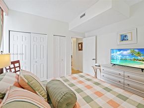 9805 NW 52nd St 216, Doral FL 33178