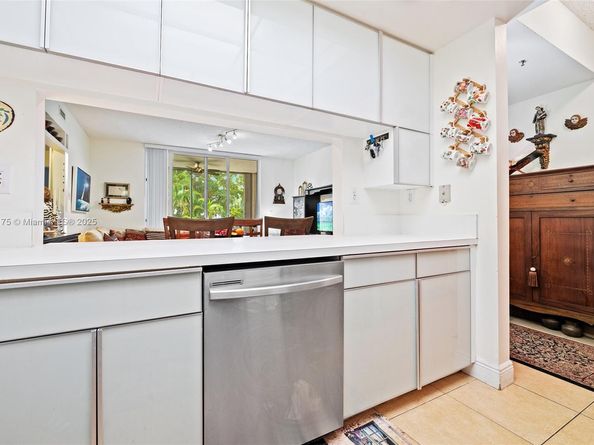 9805 NW 52nd St 216, Doral FL 33178