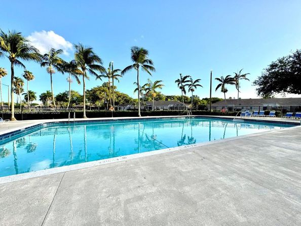 11431 SW 21st St, Miramar FL 33025