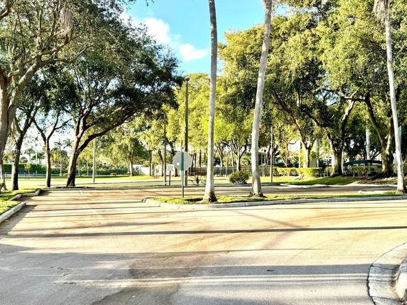 11431 SW 21st St, Miramar FL 33025