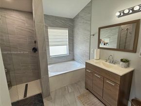 2411 NW 184th Ter, Pembroke Pines FL 33029