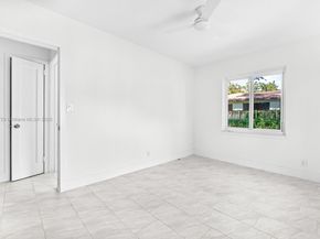 1121 SW 18th Ct, Fort Lauderdale FL 33315