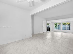 1121 SW 18th Ct, Fort Lauderdale FL 33315