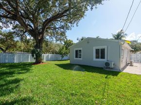 1121 SW 18th Ct, Fort Lauderdale FL 33315