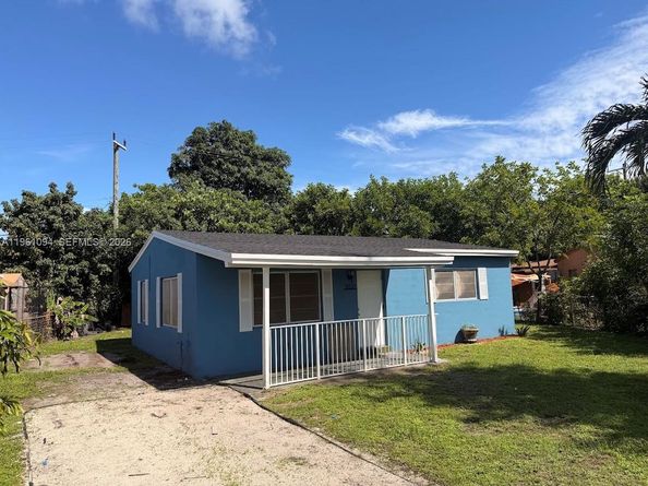 3021 NW 17th St, Fort Lauderdale FL 33311