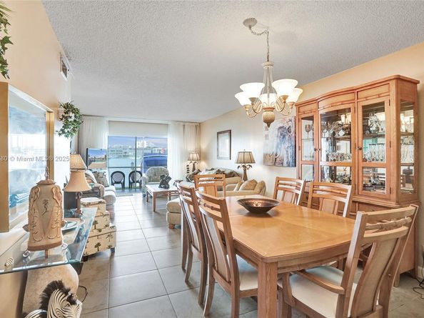 300 Golden Isles Dr 101, Hallandale Beach FL 33009