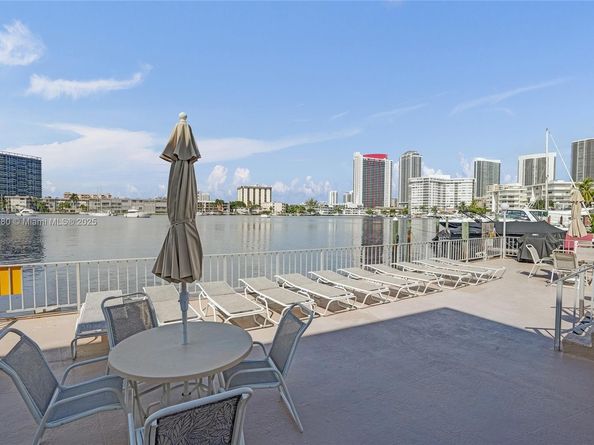 300 Golden Isles Dr 101, Hallandale Beach FL 33009
