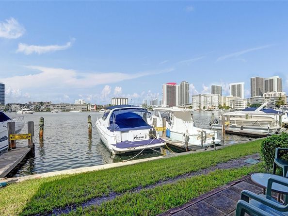 300 Golden Isles Dr 101, Hallandale Beach FL 33009