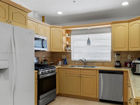 13330 SW 79th St, Miami FL 33183