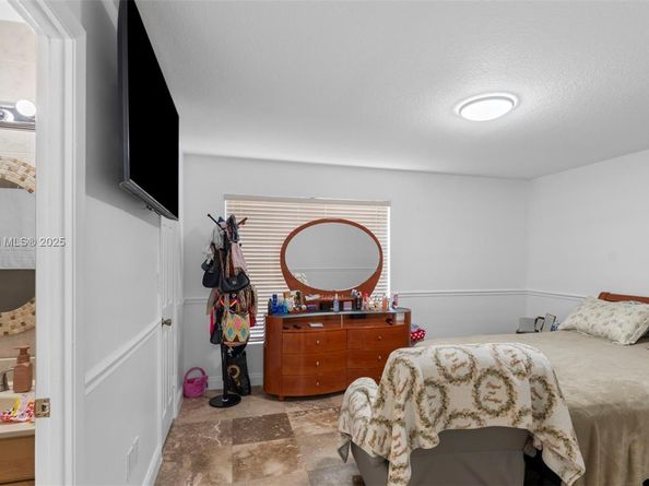 13330 SW 79th St, Miami FL 33183