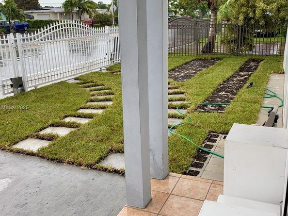4010 SW 112th Ave, Miami FL 33165