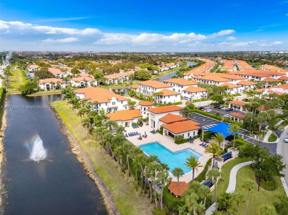11534 SW 15th St 11534, Pembroke Pines FL 33025