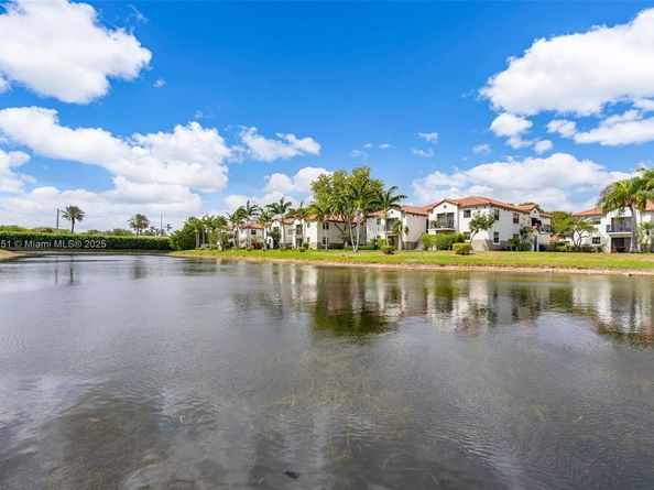 11534 SW 15th St 11534, Pembroke Pines FL 33025