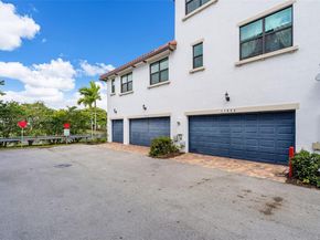 11534 SW 15th St 11534, Pembroke Pines FL 33025