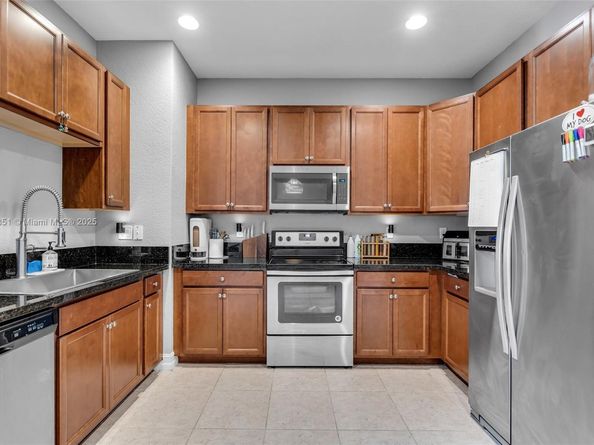 11534 SW 15th St 11534, Pembroke Pines FL 33025