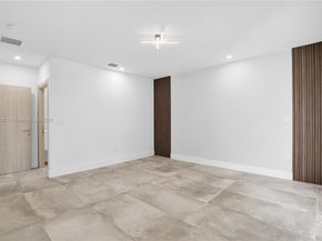 3431 SW 16th Ter 3431, Miami FL 33145