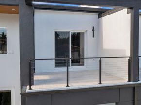 3431 SW 16th Ter 3431, Miami FL 33145