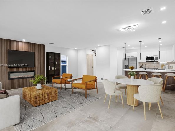 3431 SW 16th Ter 3431, Miami FL 33145