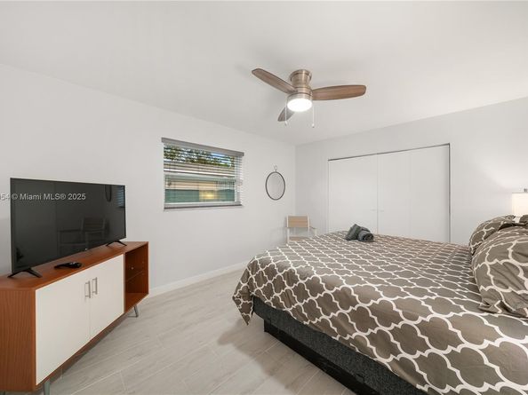 5037-5035 NW 5th AVE, Miami FL 33127