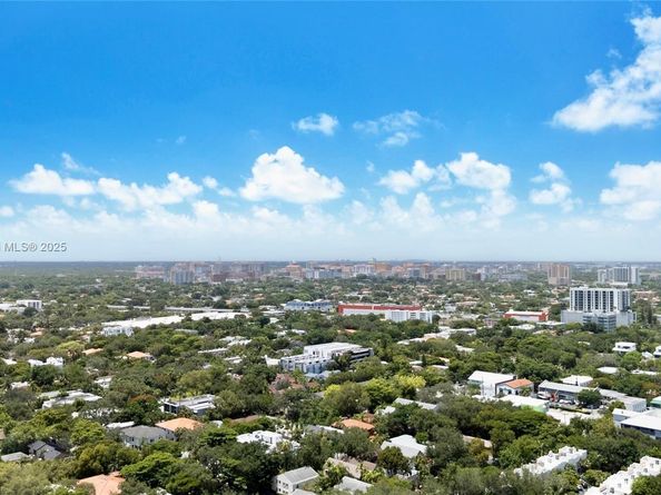 2678 Tigertail Ave 1501, Miami FL 33133