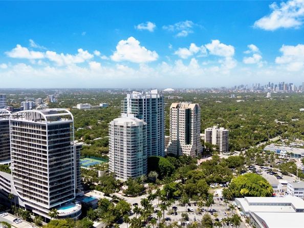 2678 Tigertail Ave 1501, Miami FL 33133