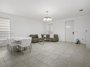 17081 SW 94th Way, Miami FL 33196