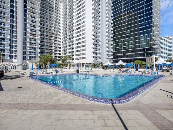 2030 S Ocean Dr 516, Hallandale Beach FL 33009